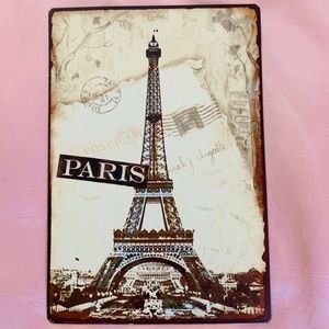 Eiffel Tower wall decor